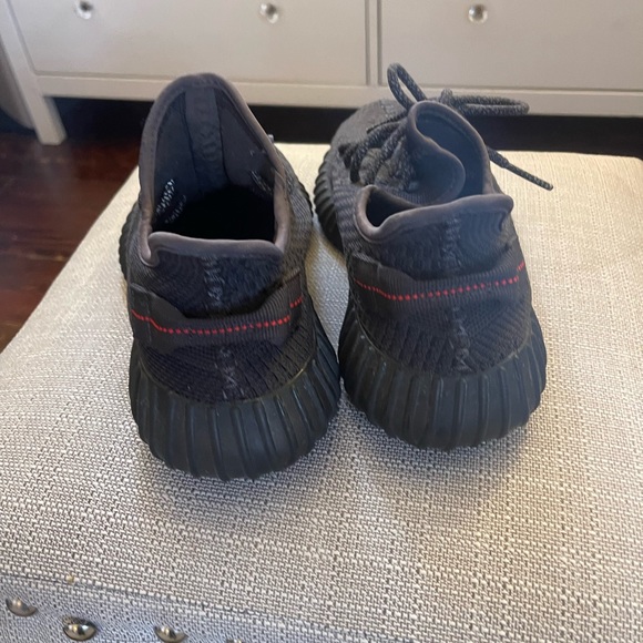 2019 Yeezy Boost 350 V2 'Black Non-Reflective' - Picture 4 of 7